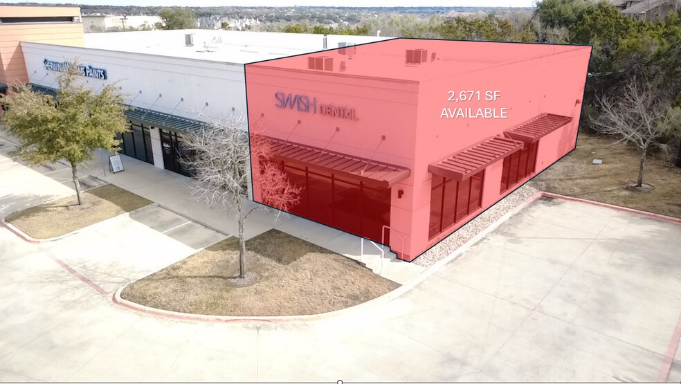 10200 Boulder Ln, Austin, TX à louer - Photo du bâtiment - Image 2 de 3