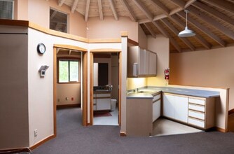 25045 Dunham Ave, Veneta, OR for sale Interior Photo- Image 2 of 5