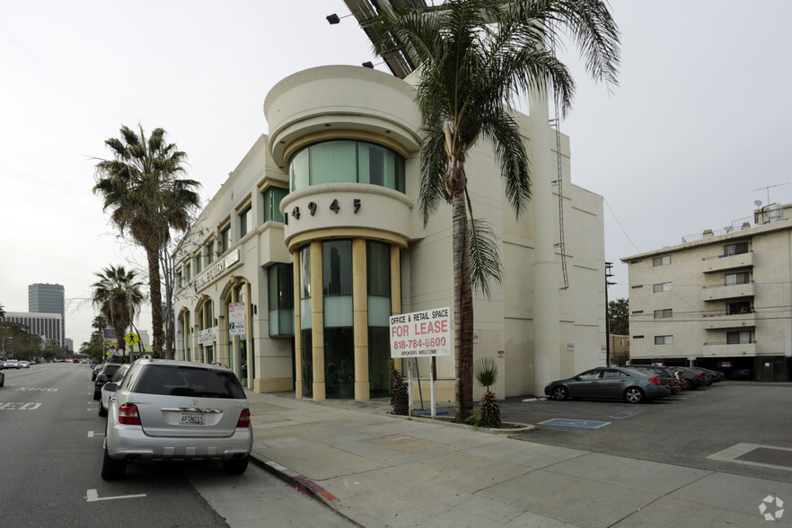 14925-14945 Ventura Blvd, Sherman Oaks, CA for lease - Building Photo - Image 1 of 10