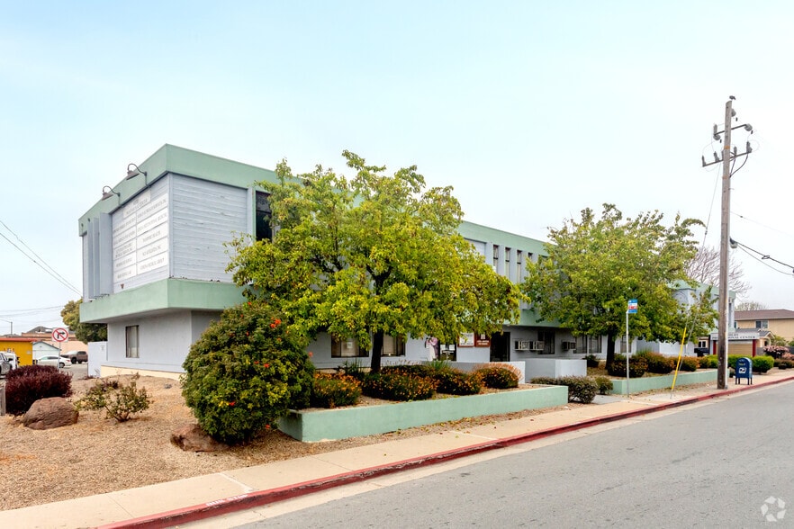 915 Hilby Ave, Seaside, CA for sale - Building Photo - Image 2 of 52