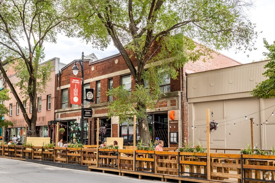 1579-1587 Saint-Laurent Boul, Montréal, QC for lease - Building Photo - Image 3 of 3