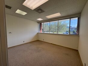 410-420 Brewster Ave, Redwood City, CA à louer Photo intérieure- Image 2 de 17