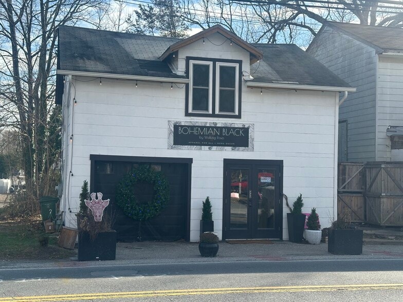 45 W Earleigh Heights Rd, Severna Park, MD à louer - Photo du bâtiment - Image 3 de 4