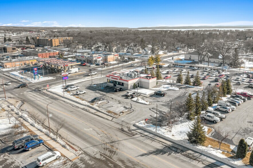 233 Frazee St E, Detroit Lakes, MN for sale - Building Photo - Image 2 of 2