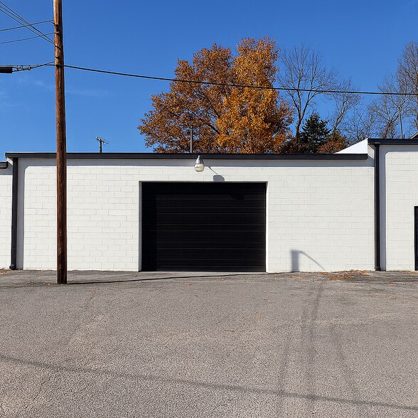 1409 Robinson Rd, Old Hickory, TN à louer - Photo du bâtiment - Image 1 de 14