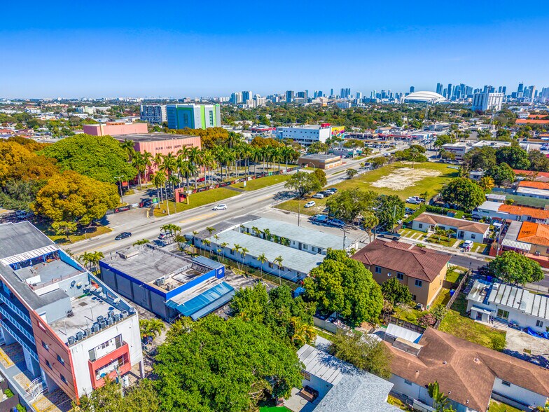 2900 W Flagler St, Miami, FL à vendre - Photo du bâtiment - Image 3 de 40