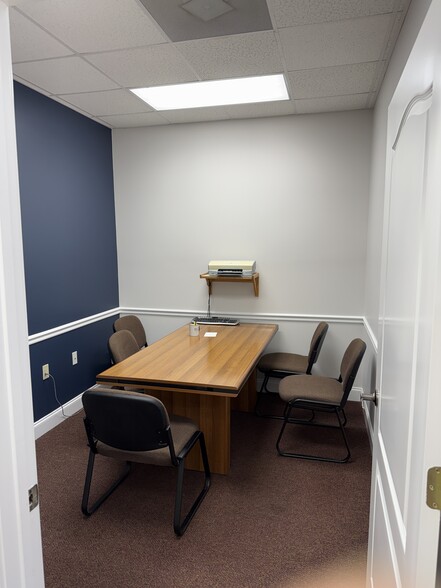 480-486 Mcqueen Smith Rd, Prattville, AL for lease - Interior Photo - Image 3 of 5