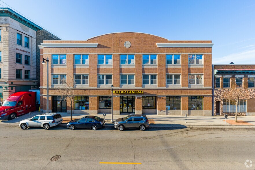 621-627 W Historic Mitchell St, Milwaukee, WI à louer - Photo du bâtiment - Image 3 de 5