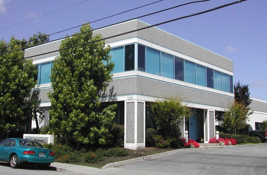 1050-1080 Commercial St, San Carlos, CA à louer - Photo du bâtiment - Image 2 de 2