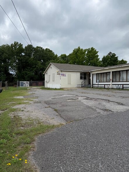 3709 E Raines Rd, Memphis, TN for sale - Primary Photo - Image 1 of 8