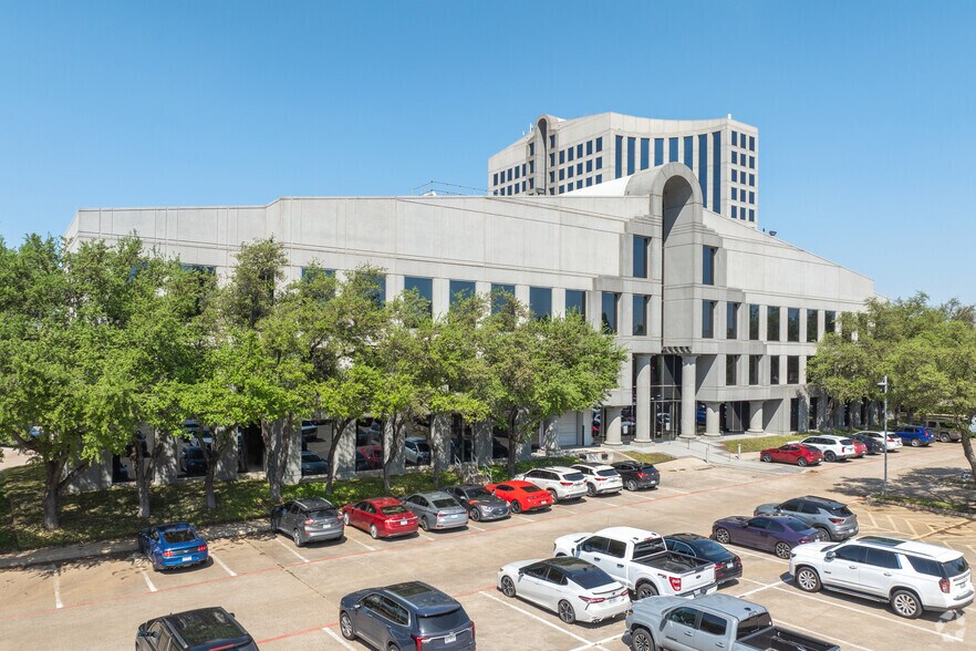 17300 Preston Rd, Dallas, TX for sale - Building Photo - Image 3 of 9