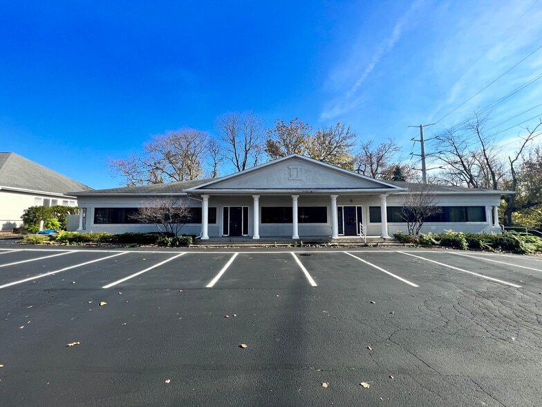 6711 Monroe St, Sylvania, OH for lease - Building Photo - Image 2 of 7