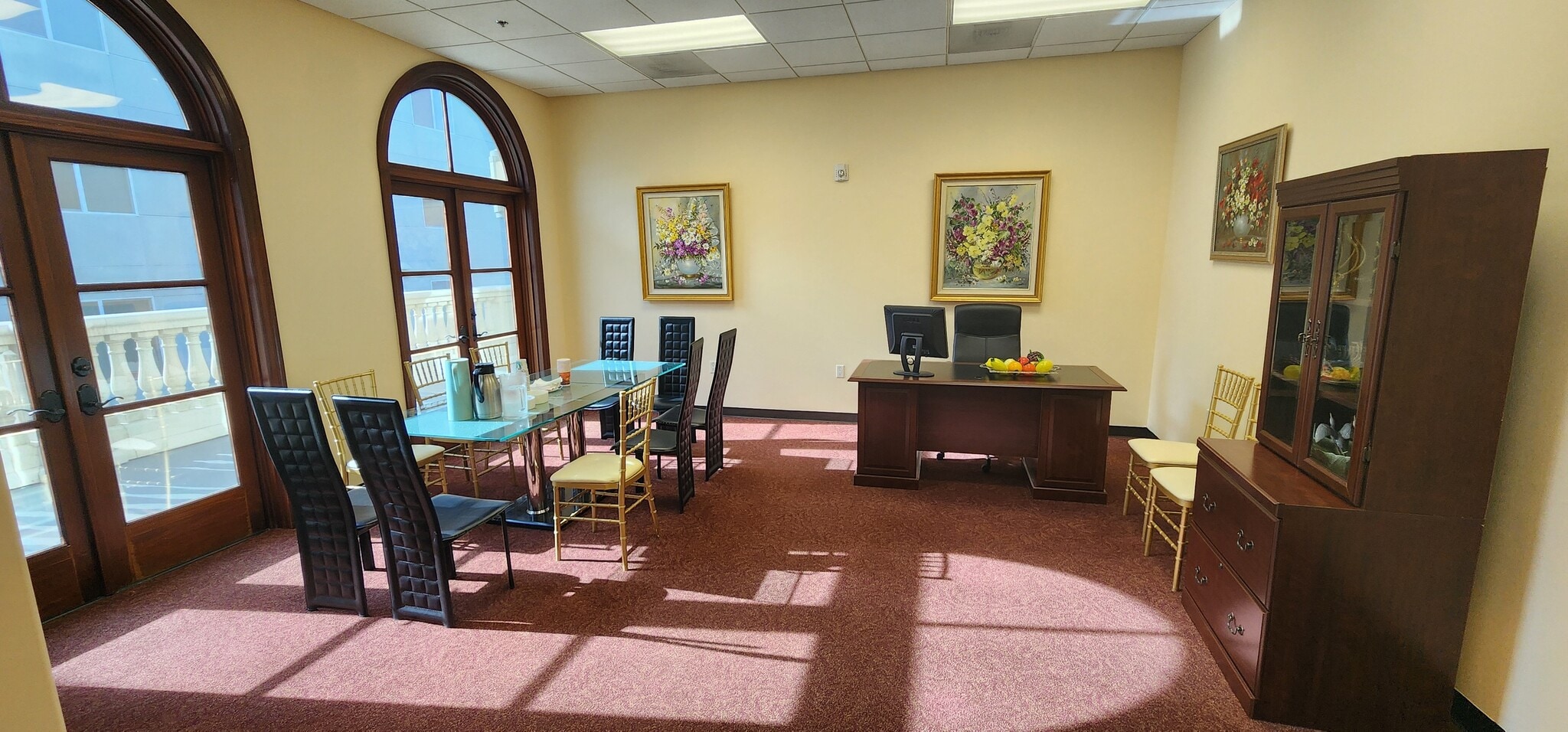 117 S Louise St, Glendale, CA for lease Interior Photo- Image 1 of 1