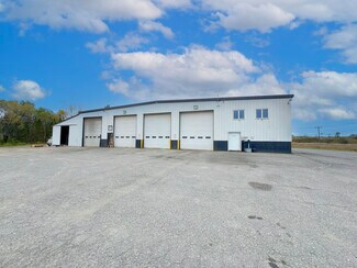 Plus de détails pour 162 Hinckley Rd, Clinton, ME - Industriel à vendre