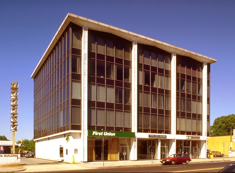 7826 Eastern Ave NW, Washington, DC à louer Photo principale- Image 1 de 2