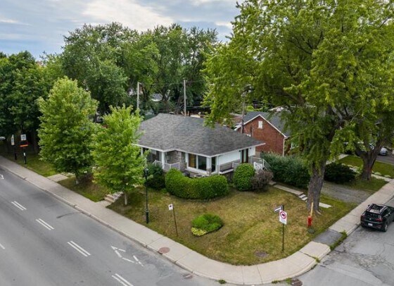 8465 Rue Sherbrooke E, Montréal, QC à vendre - Photo principale - Image 1 de 1