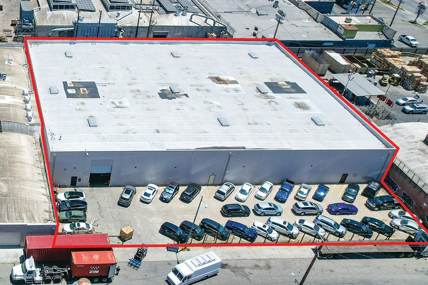 7020 Stanford Ave, Los Angeles, CA for sale - Primary Photo - Image 1 of 6