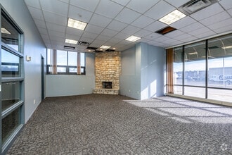 1 Design Dr, North Kansas City, MO for lease Interior Photo- Image 2 of 15