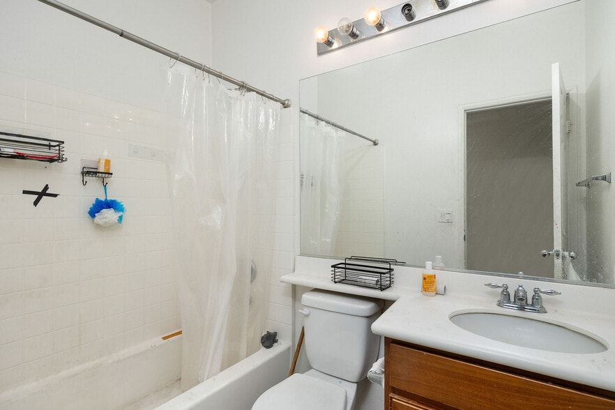 4 Condo Portfolio - Moreno Valley portefeuille de 4 propriétés à vendre sur LoopNet.ca - Photo du bâtiment - Image 3 de 44