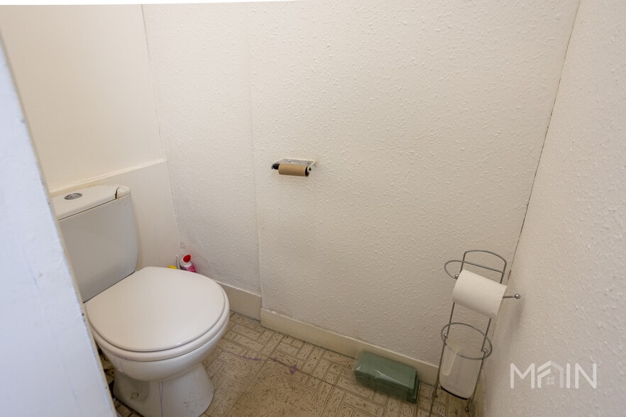 6-6A Main St, Leicester for lease - Building Photo - Image 3 of 11