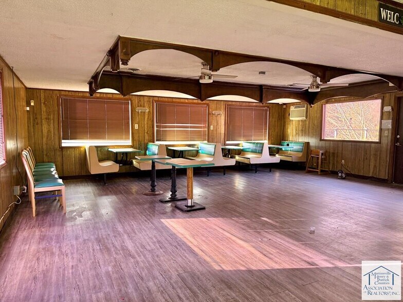 82 Saddleridge Rd, Bassett, VA à vendre - Photo du bâtiment - Image 3 de 6