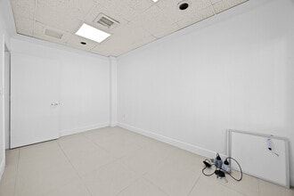 1940 Harrison St, Hollywood, FL for lease Interior Photo- Image 2 of 6