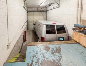 10 SE 10th Ave, Portland, OR for lease Interior Photo- Image 2 of 4