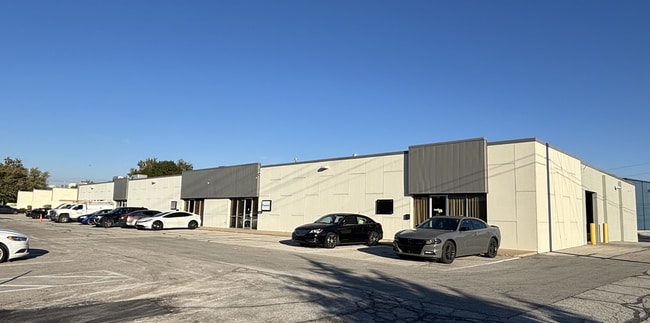 More details for 5522-5538 W Raymond St, Indianapolis, IN - Flex for Lease