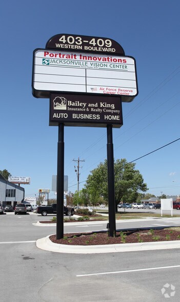 409 Western Blvd, Jacksonville, NC for lease - Building Photo - Image 2 of 3