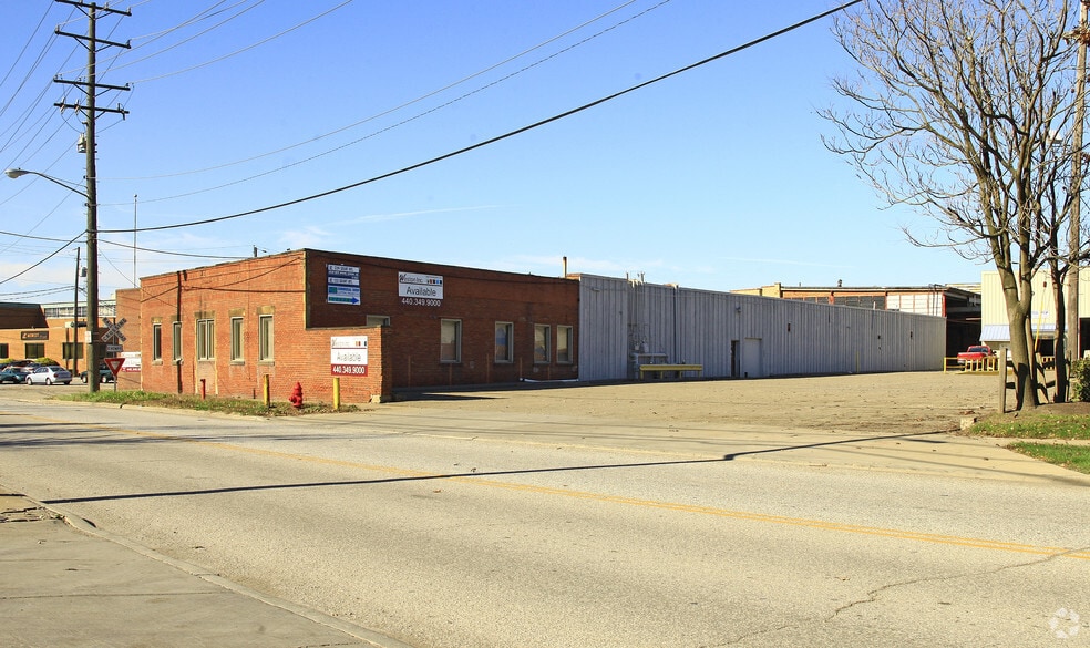 5205 Grant Ave, Garfield Heights, OH for lease - Building Photo - Image 2 of 2