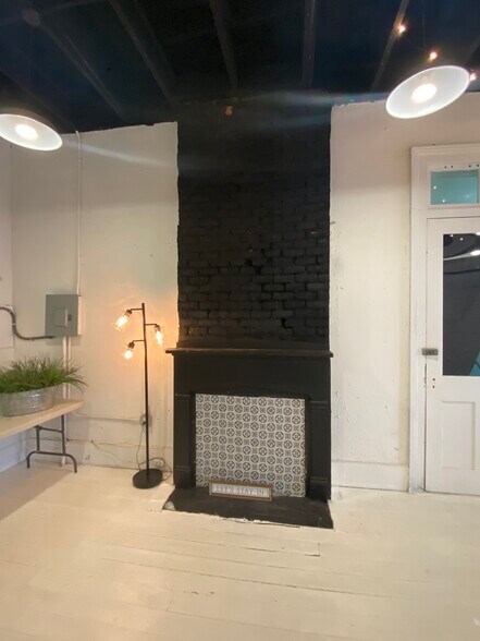 122 W Whitner St, Anderson, SC à louer - Photo du bâtiment - Image 3 de 12