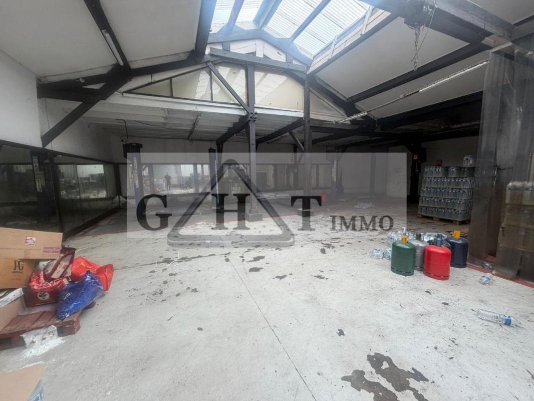 Industrial in Champigny-sur-Marne for sale Building Photo- Image 1 of 4