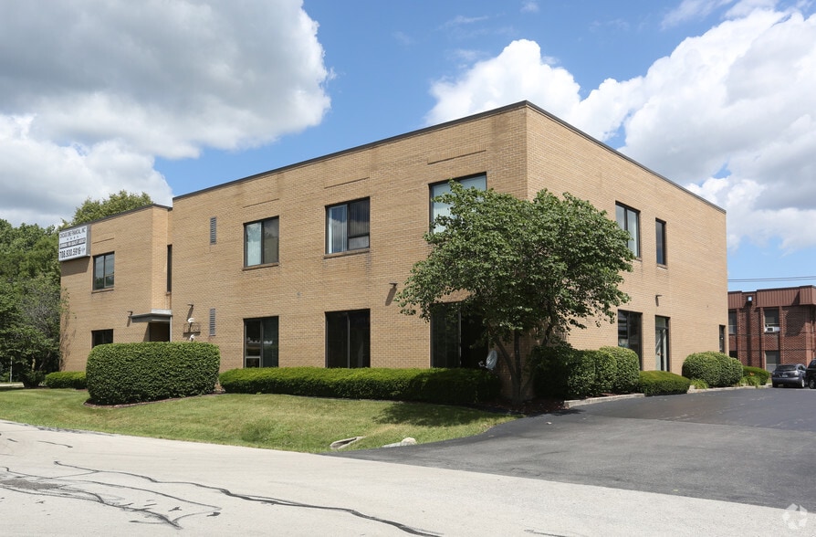 10125 S Roberts Rd, Palos Hills, IL for sale - Building Photo - Image 2 of 3
