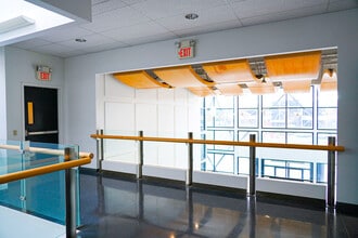 8 Penn Center West, Pittsburgh, PA à vendre Photo intérieure- Image 2 de 2