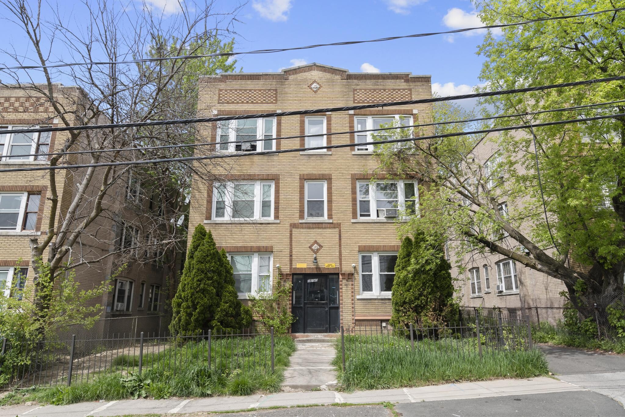 38-40 Redding St, Hartford, CT for sale Primary Photo- Image 1 of 12