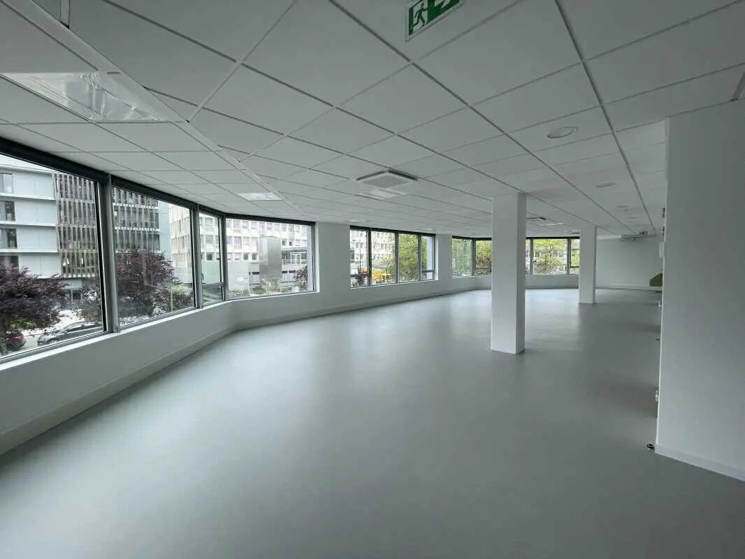 Office in Bruges for lease Building Photo- Image 1 of 18