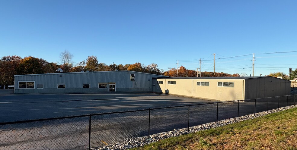 944 Middle St, Weymouth, MA à louer - Photo du bâtiment - Image 2 de 3