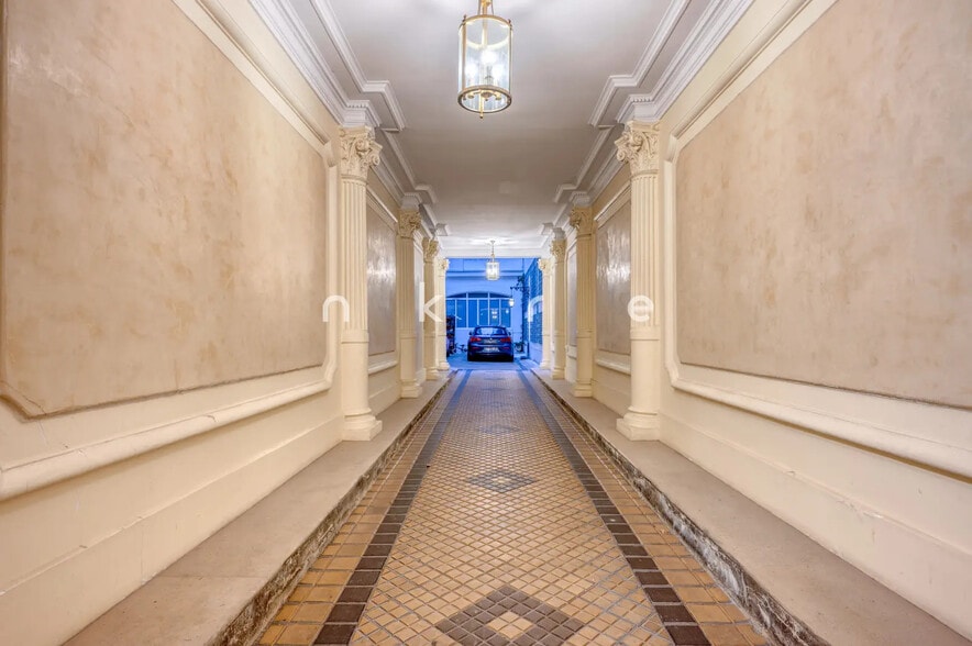 85 Boulevard Saint-Michel, Paris à louer - Hall d’entrée - Image 2 de 15