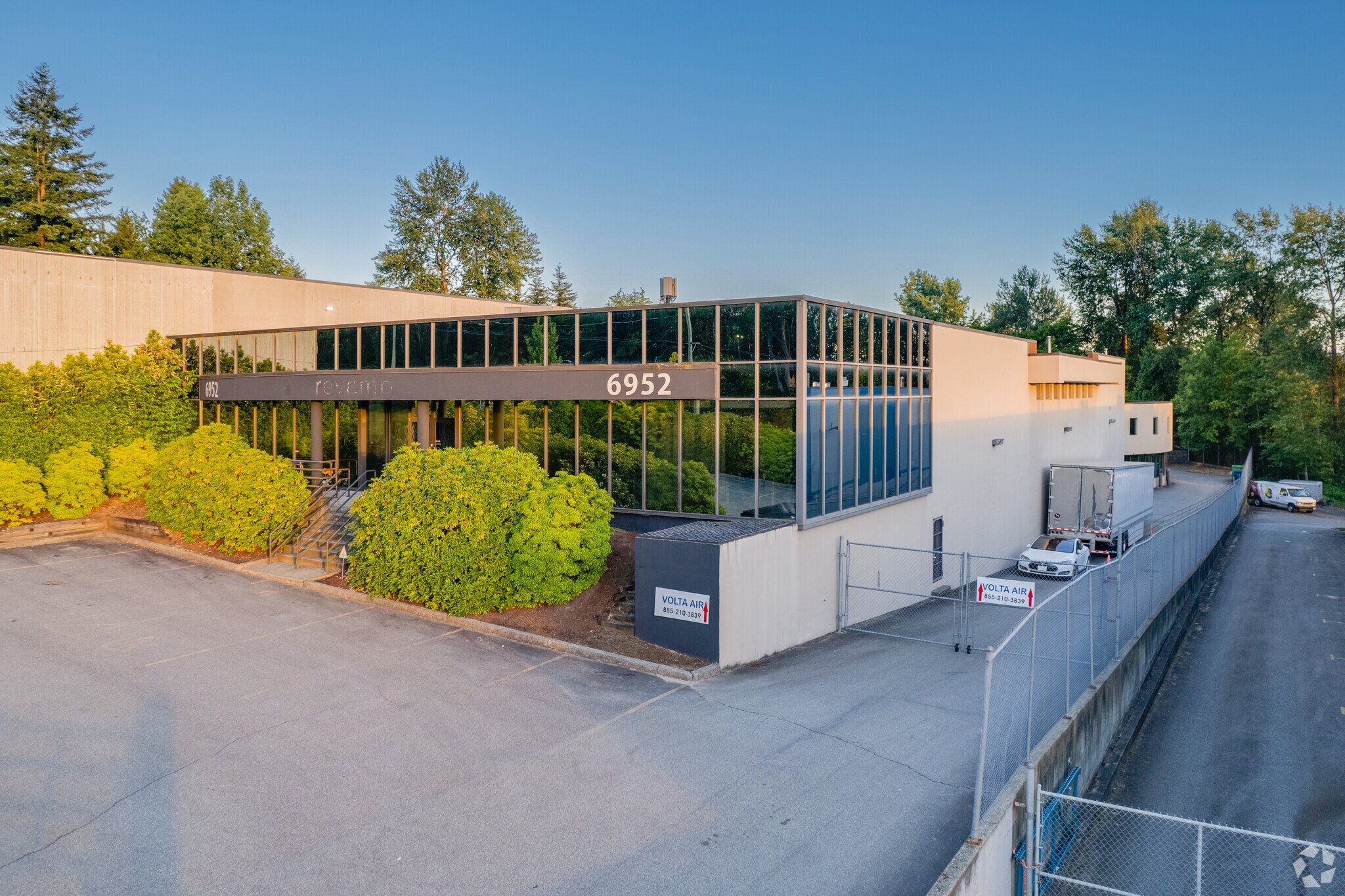 6952 Greenwood St, Burnaby, BC for sale Primary Photo- Image 1 of 1