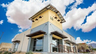 Plus de détails pour 1571 N Resler Dr, El Paso, TX - Commerce de détail à louer