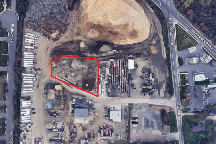 1230 B Station Rd, Medford, NY à louer - Photo du bâtiment - Image 2 de 2