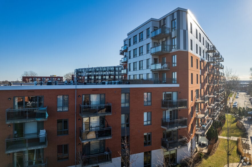 3111 Rue Victoria, Lachine, QC à louer - Photo du bâtiment - Image 3 de 4