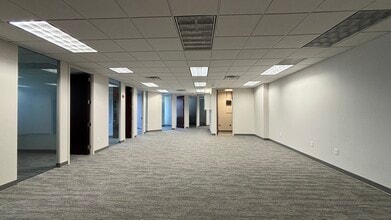 160 Clairemont Ave, Decatur, GA for lease Interior Photo- Image 1 of 8