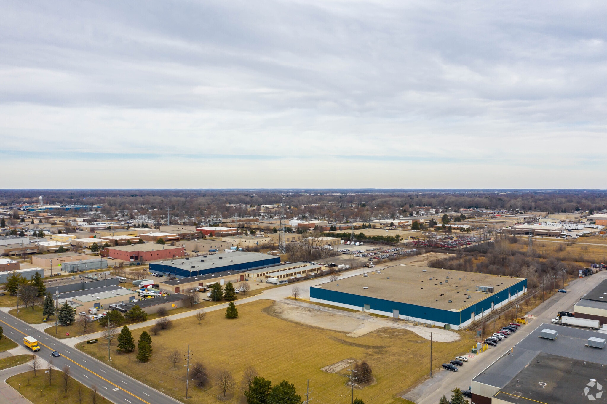 42600 Merrill Rd, Sterling Heights, MI for lease Building Photo- Image 1 of 18