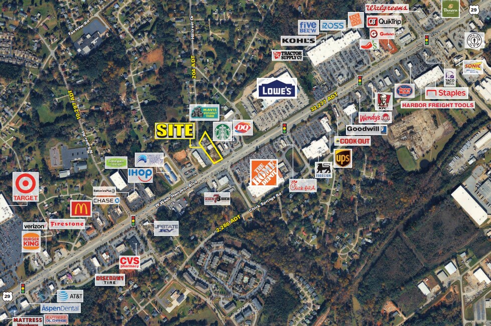 1386 W Wade Hampton Blvd, Greer, SC à louer Photo principale- Image 1 de 4