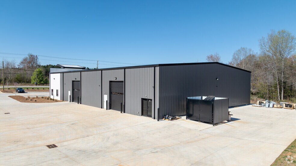 4164-4168 N NC 16 Business Hwy, Denver, NC for sale - Building Photo - Image 3 of 12