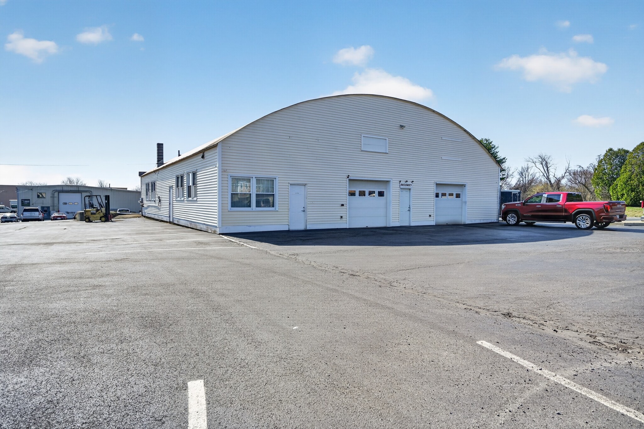 28 Hastings St, Mendon, MA for sale Primary Photo- Image 1 of 8