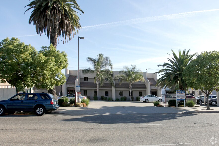 1120 6th St, Modesto, CA à louer - Photo du bâtiment - Image 1 de 15