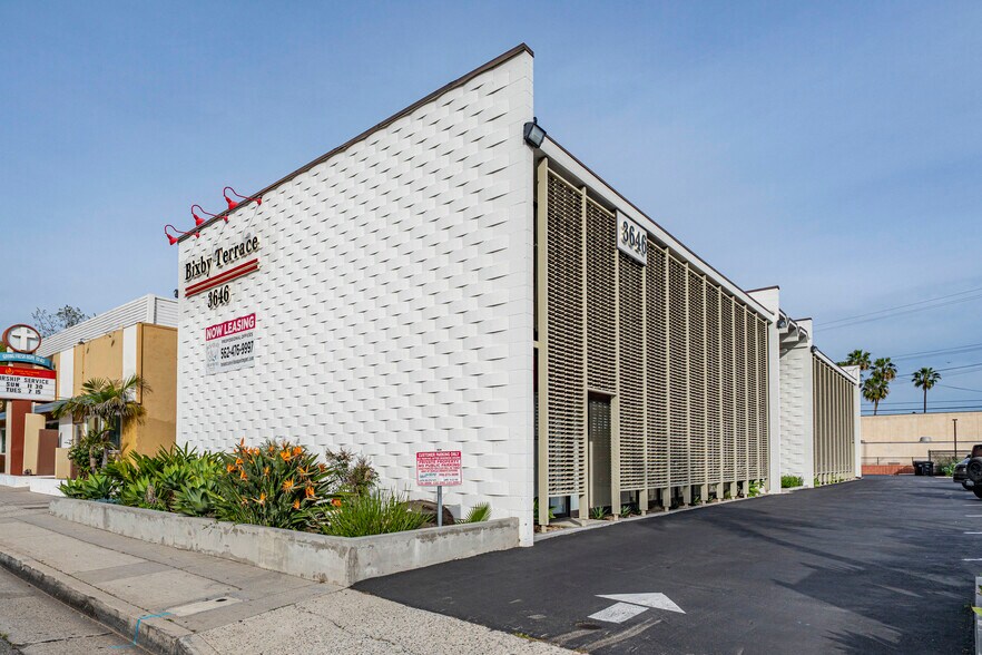 3646 Long Beach Blvd, Long Beach, CA à louer - Photo principale - Image 1 de 28