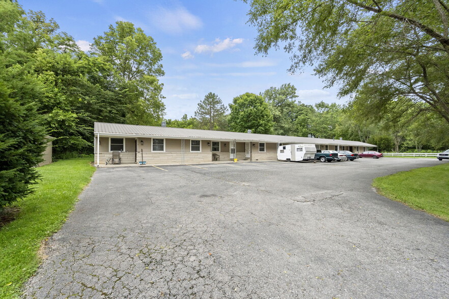 7606 N Roanoke Rd, Huntington, IN for sale - Building Photo - Image 2 of 198